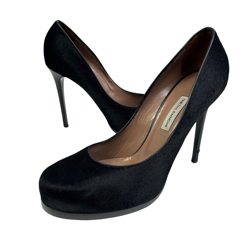 Tabitha Simmons Pumps Women’s Size 9 US, 39.5 EU Black Suede Heels Round Toe